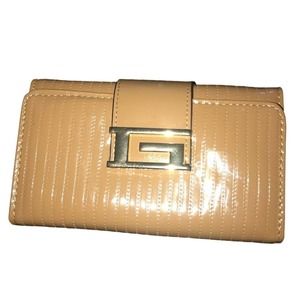 BELLO TUTTI CREAM WITH GOLD TONE ACCENT TRI-FOLD WALLET